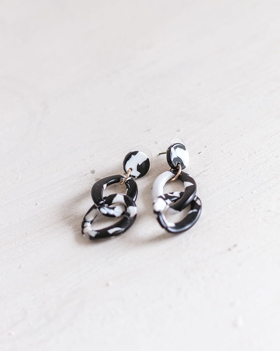 earrings 06 a earrings 06 a